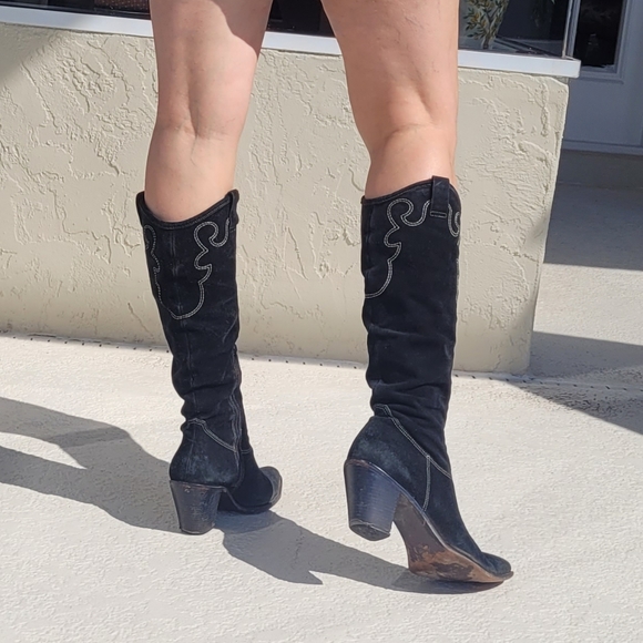 Via Spiga Blizza Sexy Western Embroidered Suede Cowgirl Pointed boots in Black - Picture 15 of 15